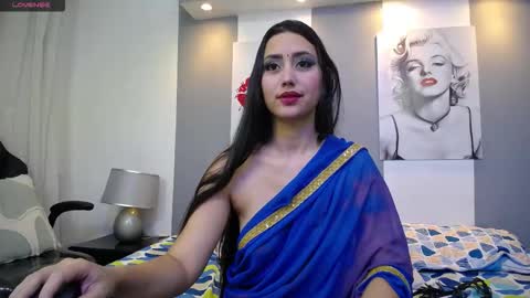 Snapshot of tahira__ chatting on 10.17.25 Tahira online show from 10.17.25