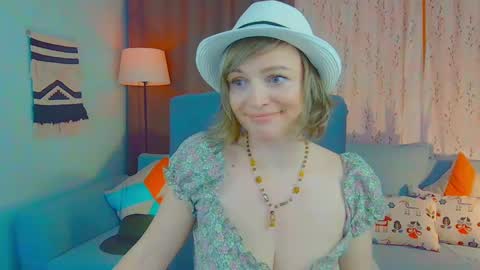 Mia online show from 12.09.24