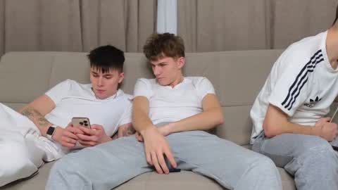 Alex online show from 12.22.25