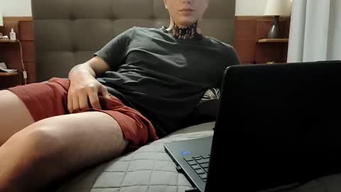 Snapshot of tai_v chatting on 12.03.25 tal online show from 12.03.25