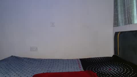 Taisy online show from 11.23.25