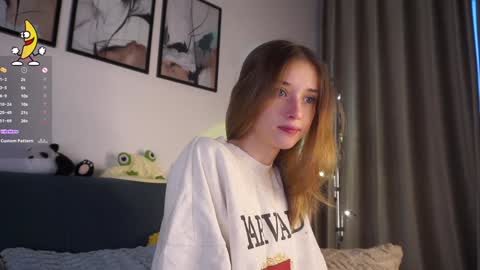 Snapshot of taitehambelton chatting on 02.02.26 Mia online show from 02.02.26