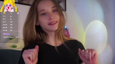 Snapshot of taitehambelton chatting on 03.03.26 Mia online show from 03.03.26