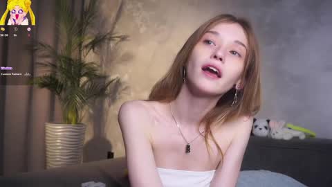 Mia online show from 04.04.26