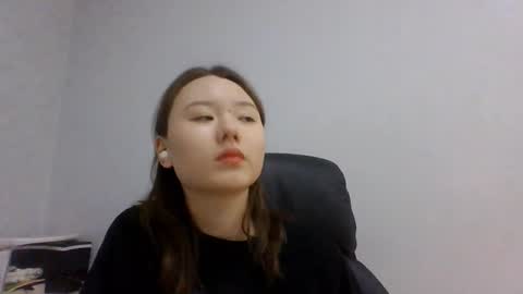 Lily online show from 11.28.25