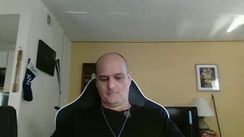 Snapshot of takerlover436295 chatting on 01.03.25 takerlover436295 online show from 01.03.25