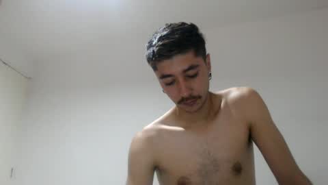 Snapshot of talhi_ chatting on 06.13.26 talhi_ online show from 06.13.26