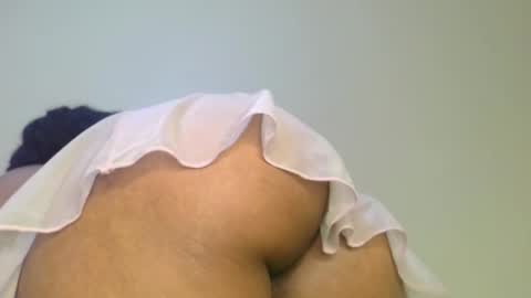 Snapshot of talia2547 chatting on 11.02.25 heyim talia online show from 11.02.25