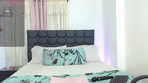 taliana  modelo independiente online show from 11.19.25