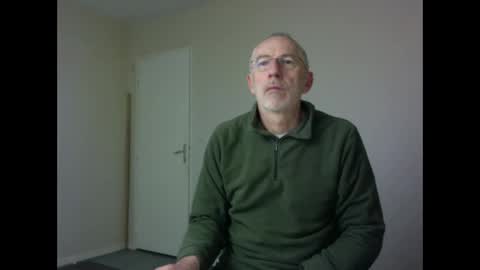 Snapshot of taliesin4321 chatting on 01.01.25 Jack Pierrot online show from 01.01.25