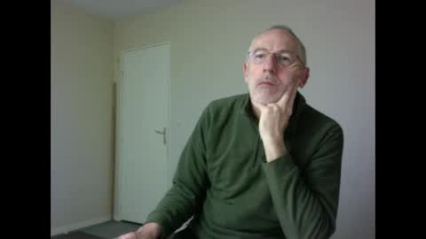 Snapshot of taliesin4321 chatting on 01.01.25 Jack Pierrot online show from 01.01.25