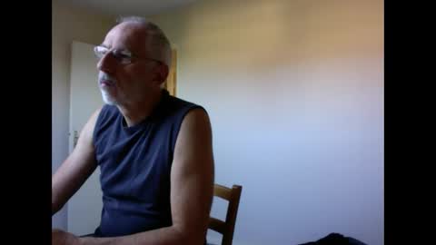 Snapshot of taliesin4321 chatting on 09.09.25 Jack Pierrot online show from 09.09.25