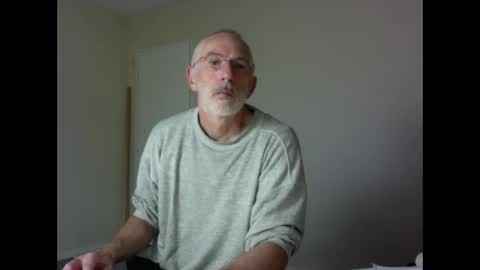 Snapshot of taliesin4321 chatting on 10.07.25 Jack Pierrot online show from 10.07.25