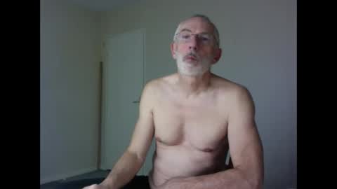 Snapshot of taliesin4321 chatting on 10.22.25 Jack Pierrot online show from 10.22.25