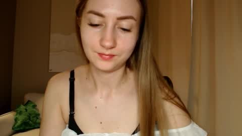  Kira  online show from 01.08.25