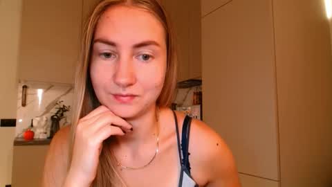  Kira  online show from 10.31.25