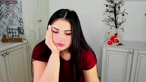 Snapshot of talla_la chatting on 01.18.25 Talla online show from 01.18.25
