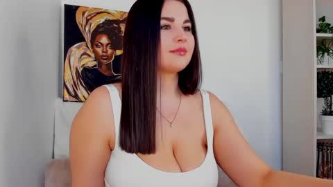 Snapshot of talla_la chatting on 02.24.25 Talla online show from 02.24.25