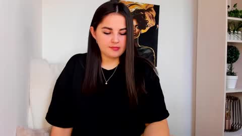 Snapshot of talla_la chatting on 03.11.25 Talla online show from 03.11.25