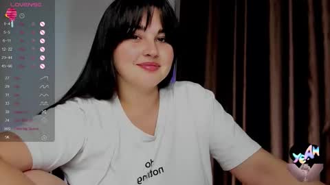 Snapshot of talla_la chatting on 09.23.25 Talla online show from 09.23.25