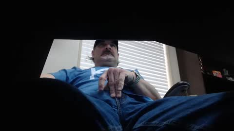 Snapshot of talltexxxan chatting on 02.04.25 talltexxxan online show from 02.04.25