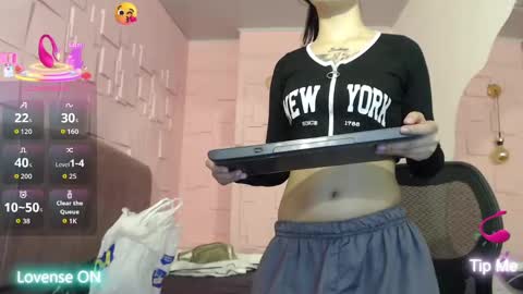 Snapshot of tamara_aa chatting on 09.23.25 Tamara online show from 09.23.25