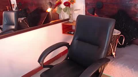    online show from 03.02.25