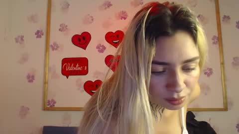 Snapshot of tamara_velezz chatting on 02.14.26 Tamara online show from 02.14.26