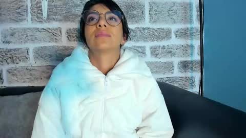 Tamy  online show from 02.04.25