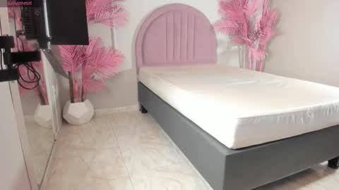 tamaramilleer online show from 02.15.26