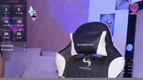 Snapshot of tami_04 chatting on 09.11.25 Im Tami online show from 09.11.25