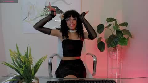 Snapshot of tamia_25 chatting on 04.29.26 TAMI online show from 04.29.26