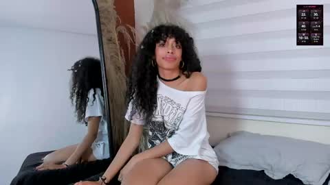 Snapshot of tamia_25 chatting on 05.06.26 TAMI online show from 05.06.26