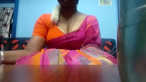 Snapshot of tamilmadhi520 chatting on 02.15.26 tamilmadhi520 online show from 02.15.26