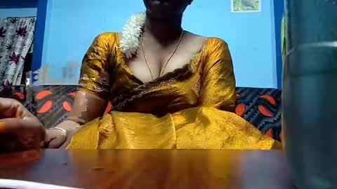Snapshot of tamilmadhi520 chatting on 02.22.26 tamilmadhi520 online show from 02.22.26