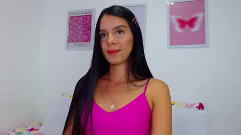 Snapshot of tamy_sweet01 chatting on 01.13.25 tamy sweet01 online show from 01.13.25