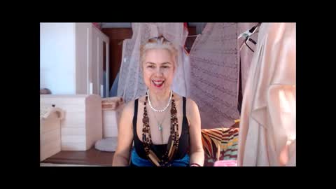 Milena online show from 12.22.25