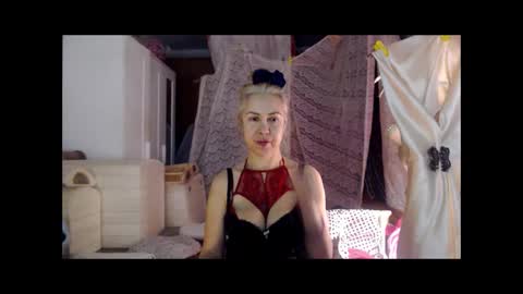 Milena online show from 12.22.25