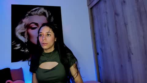 tania06 online show from 10.04.25