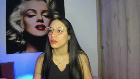 tania06 online show from 11.05.25