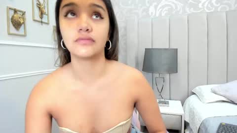 Snapshot of taniacarterr chatting on 09.10.25 TaniaCarter online show from 09.10.25