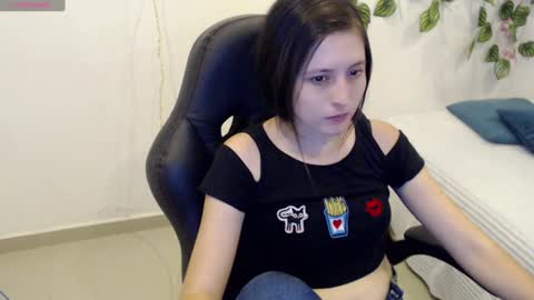 Snapshot of taniadevil_69 chatting on 01.08.25 Tania  online show from 01.08.25