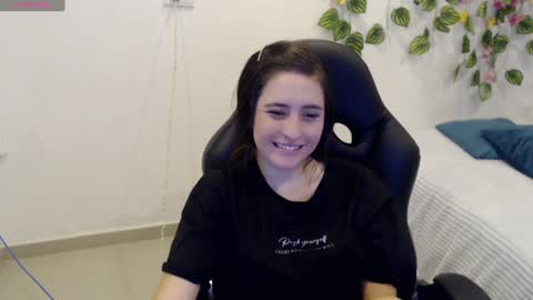 Snapshot of taniadevil_69 chatting on 01.13.25 Tania  online show from 01.13.25