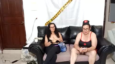 taniamilf69 online show from 11.11.25