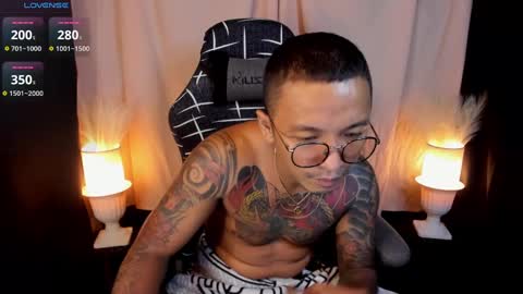 Snapshot of tannedskinmatty chatting on 01.27.25 Matty online show from 01.27.25