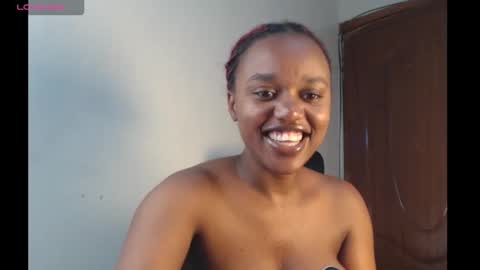 Snapshot of tannia004 chatting on 02.27.26 tania online show from 02.27.26