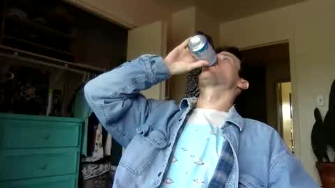 Snapshot of tantrichealing chatting on 04.19.26 Dr. Love online show from 04.19.26