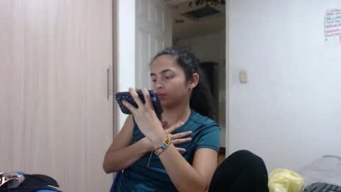 Snapshot of tantricroots chatting on 03.03.25 Angeline Follow online show from 03.03.25