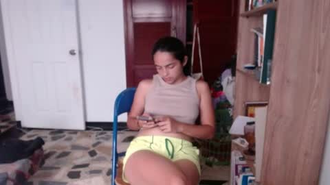 Snapshot of tantricroots chatting on 06.11.26 Angeline Follow online show from 06.11.26