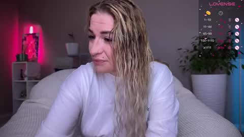 Tanya acid       online show from 10.16.25